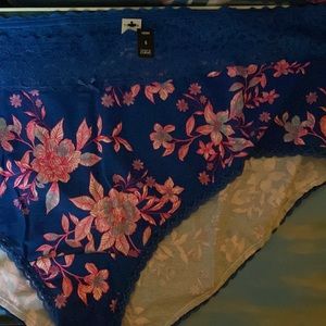 NWT torrid cheeky panty size 6